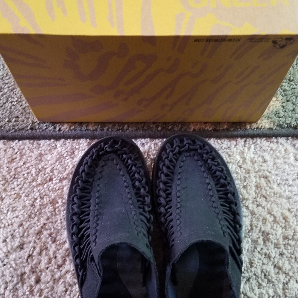 Women's Keen Uneek Slides Size 10